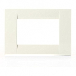 Offerta Vimar VIM16743.04 Placca Classica 3M bianco Idea