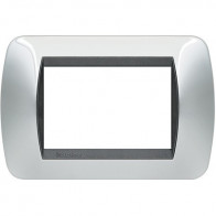 Offerta per  living int - placca 3 posti cromo lucido BTICINO L4803CR